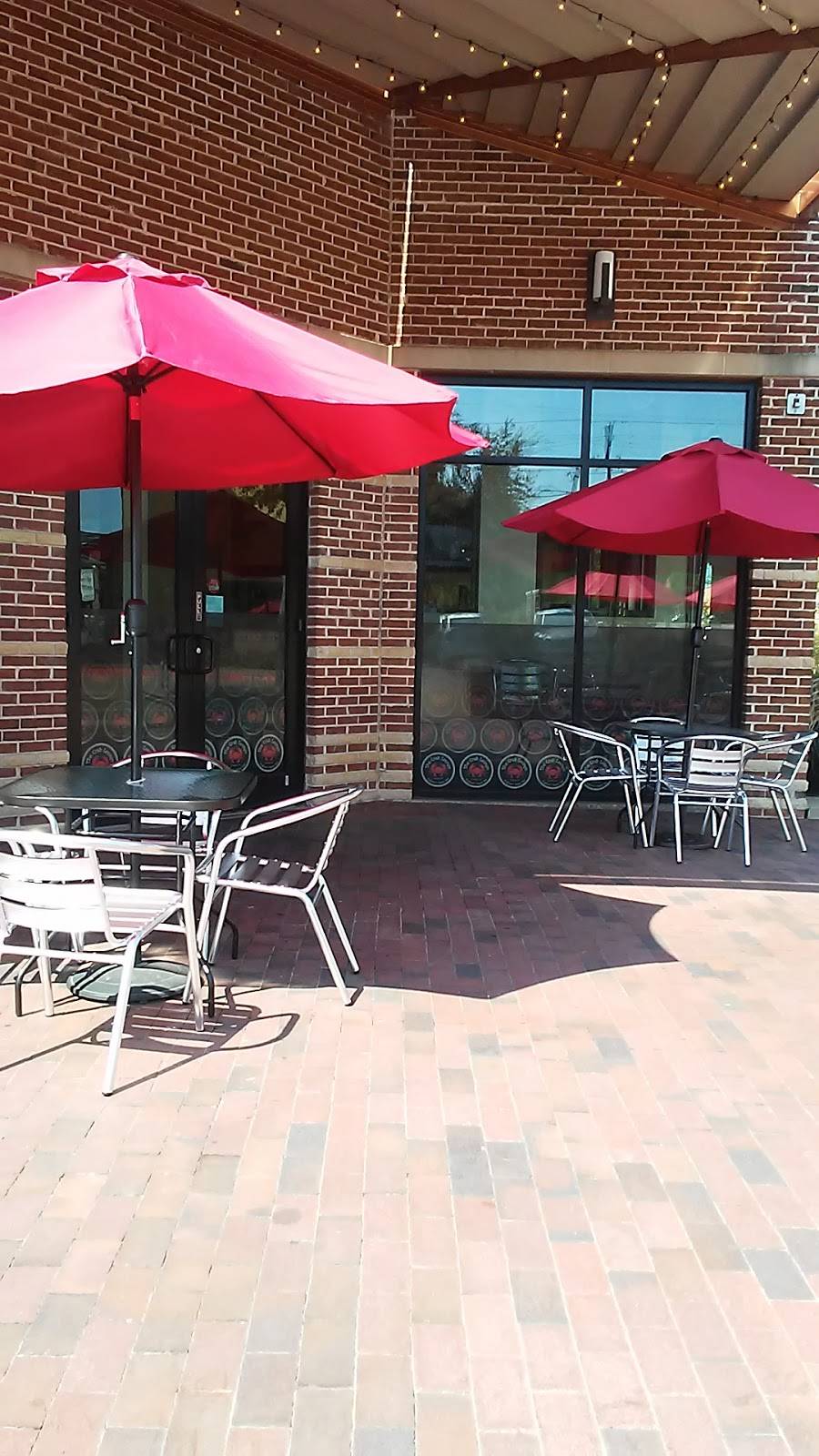 The Crab Lounge | restaurant | 209 E Pleasant Run Rd #141, DeSoto, TX 75115, USA | 4692060124 OR +1 469-206-0124