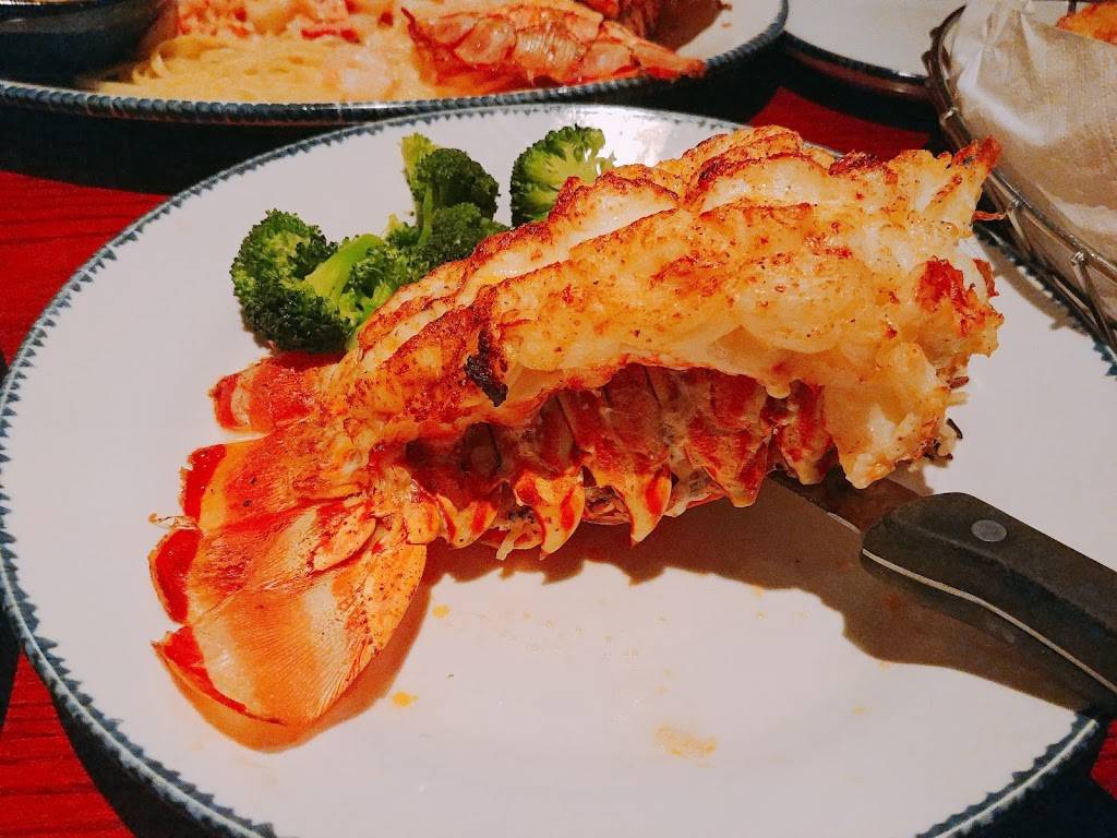 Red Lobster | restaurant | 17601 East Castleton St, City of Industry, CA 91748, USA | 6269655112 OR +1 626-965-5112