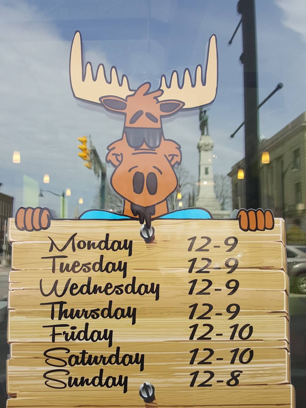 The Blue Moose | restaurant | 102 W Main St, Delphi, IN 46923, USA | 7652017011 OR +1 765-201-7011