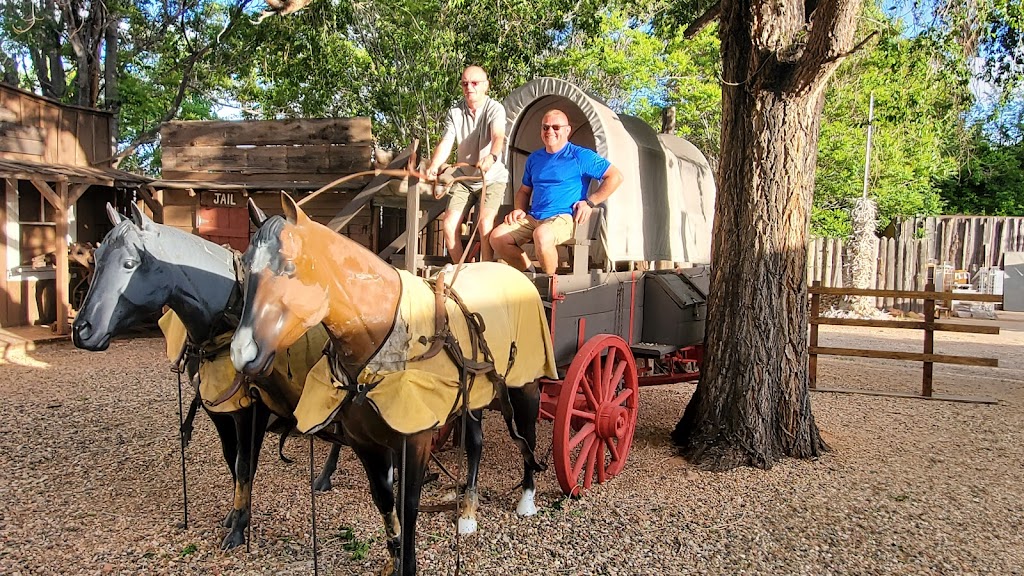 Iron Horse Restaurant | restaurant | 78 E Center St, Kanab, UT 84741, USA | 4356442277 OR +1 435-644-2277