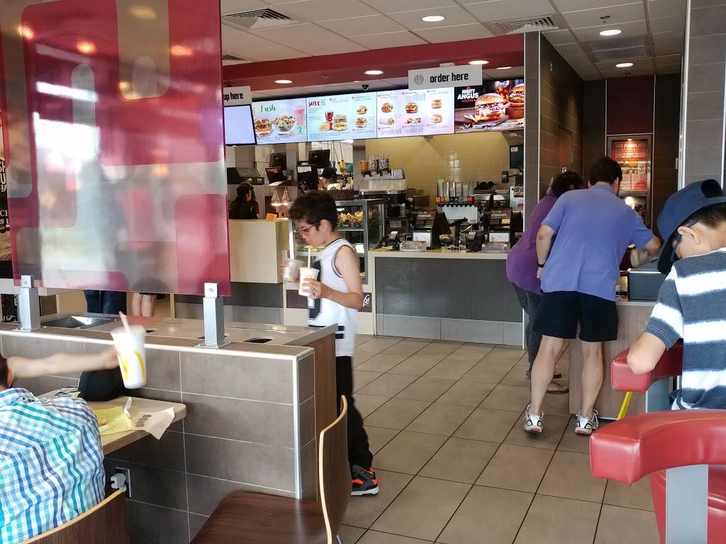McDonalds | cafe | 5636 Glen Erin Dr, Mississauga, ON L5M 6B1, Canada | 9058127187 OR +1 905-812-7187