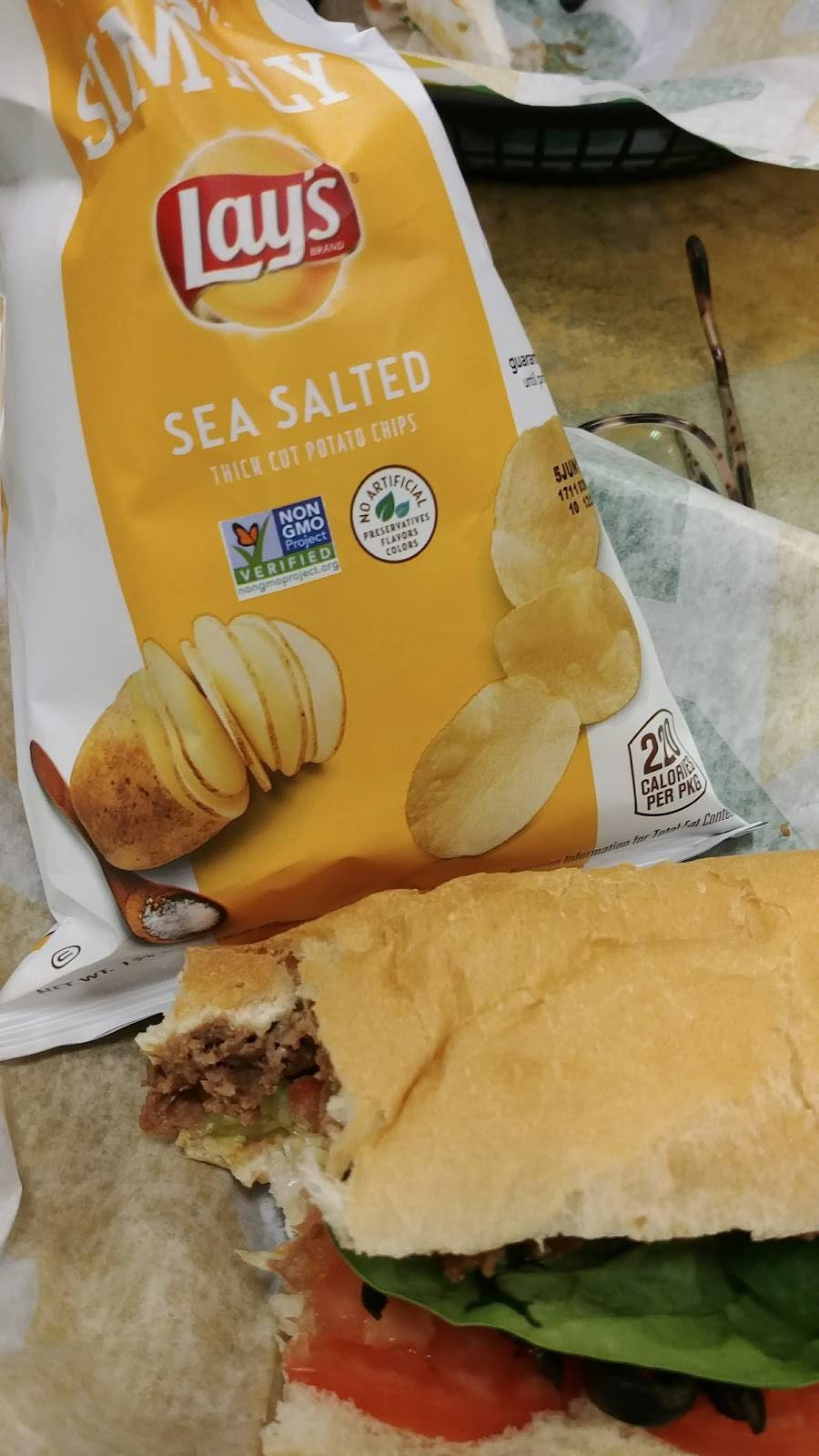 Subway | restaurant | 206 Thompson St, Hendersonville, NC 28792, USA | 8286969266 OR +1 828-696-9266