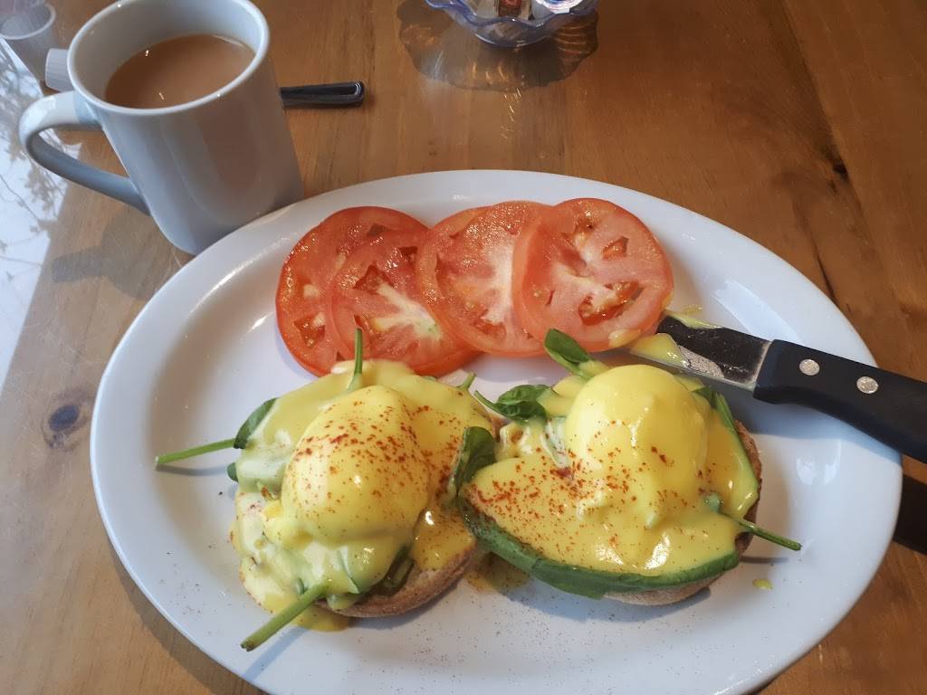 The Original Moms Restaurant | restaurant | 65 Bell Farm Rd, Barrie, ON L4M 5G1, Canada | 7057268761 OR +1 705-726-8761