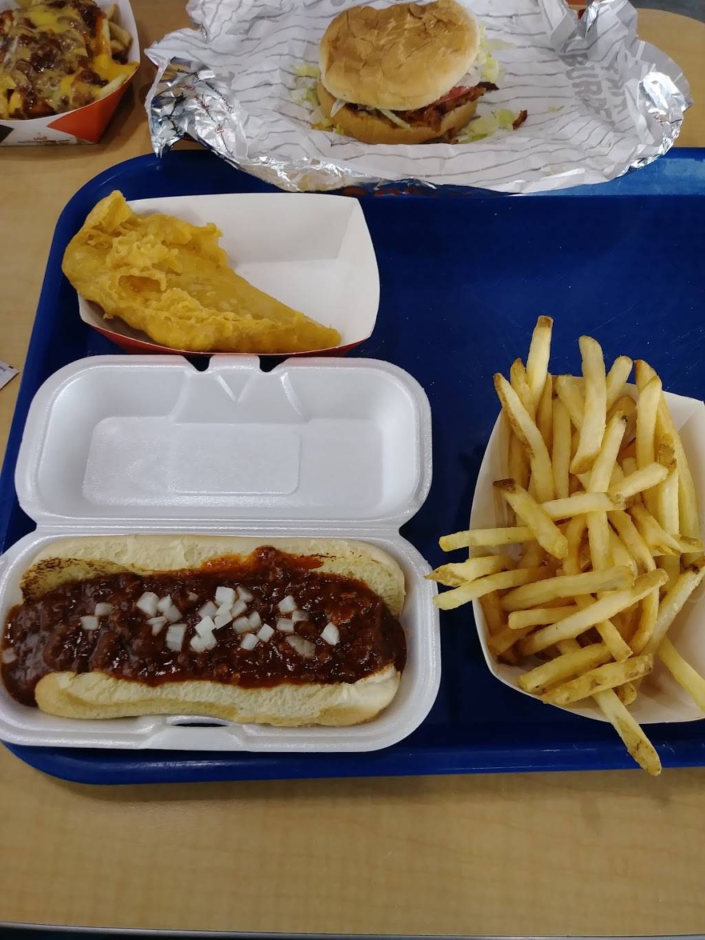 A&W Restaurant | restaurant | 547 S Rock Rd, Wichita, KS 67207, USA | 3166828463 OR +1 316-682-8463