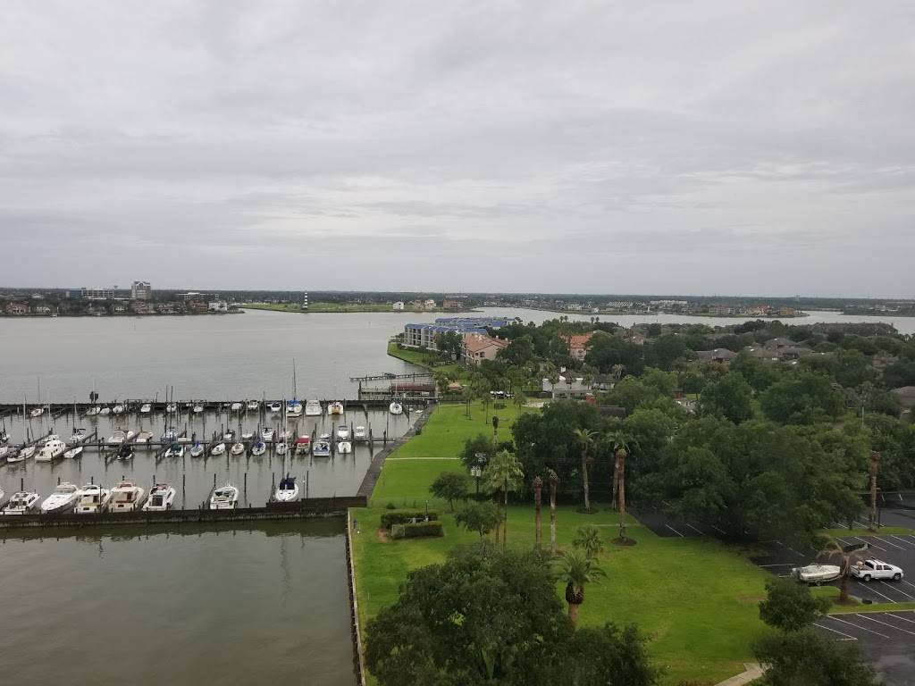 Luna Restaurant | restaurant | 3000 NASA Road 1, Houston, TX 77058, USA | 8328640035 OR +1 832-864-0035