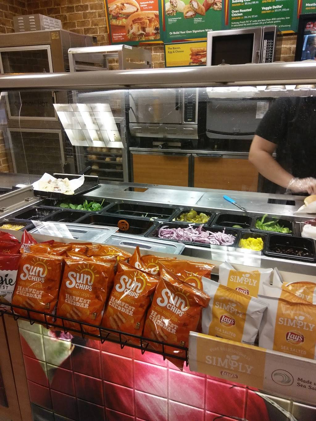 Subway | meal takeaway | 6101 Lake Ave, St Joseph, MO 64506, USA | 8162382867 OR +1 816-238-2867