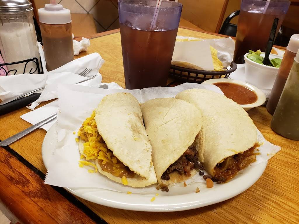 Taqueria La Perla de Jalisco | restaurant | 2255 SE Military Dr, San Antonio, TX 78223, USA | 2105325550 OR +1 210-532-5550