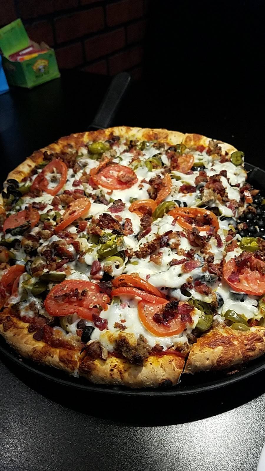 Rosatis Pizza | restaurant | 5140 Foothills Blvd #110, Roseville, CA 95747, USA | 9167977492 OR +1 916-797-7492