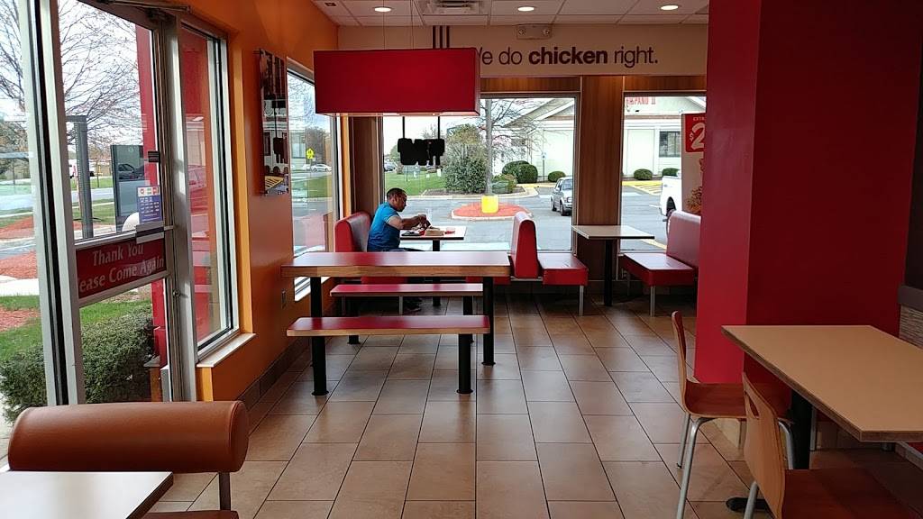 KFC | restaurant | 22300 S Sterling Blvd, Sterling, VA 20164, USA | 7034218215 OR +1 703-421-8215