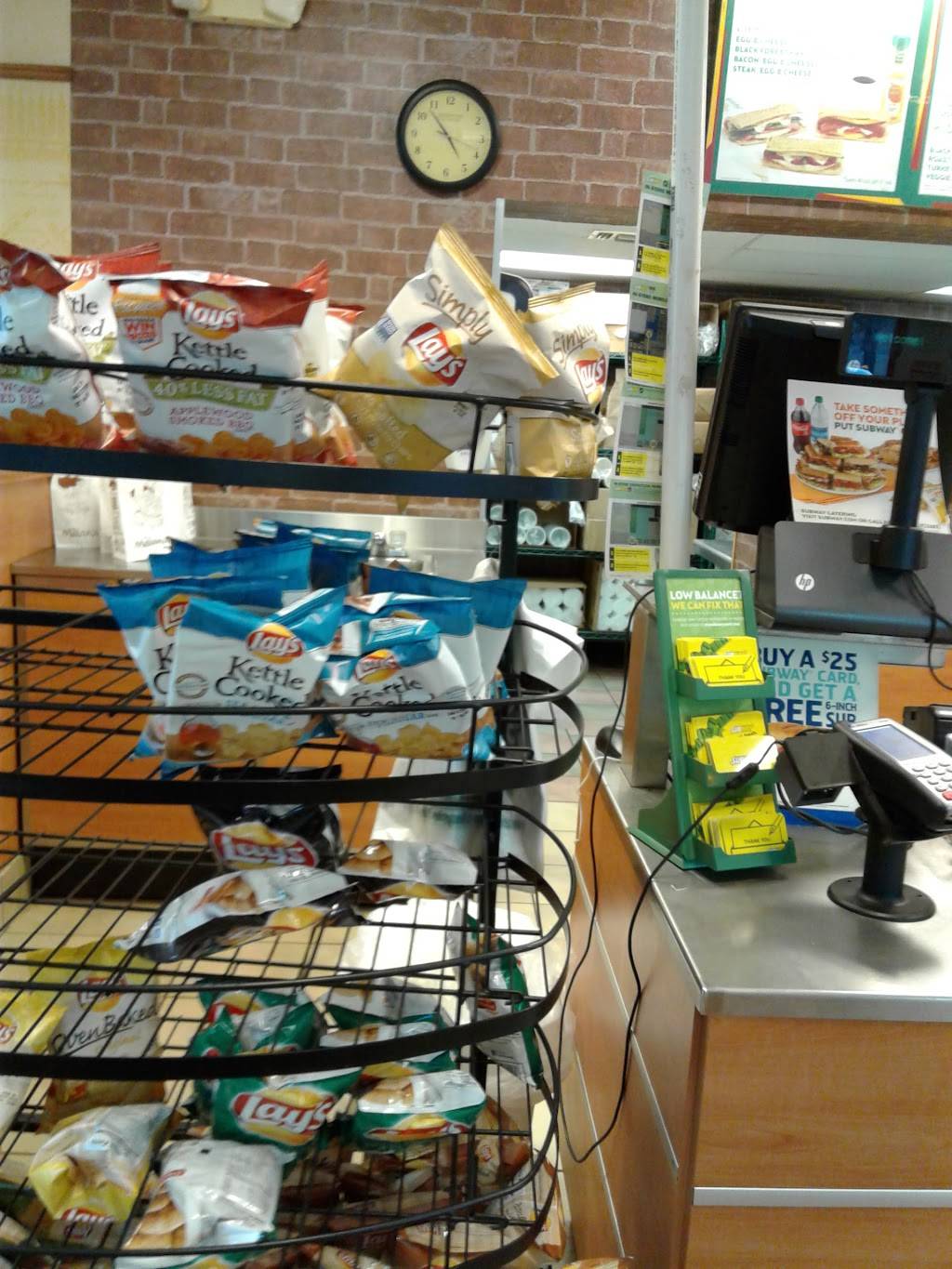 Subway Restaurants | restaurant | 910 N Frazier St, Conroe, TX 77301, USA | 9367603700 OR +1 936-760-3700