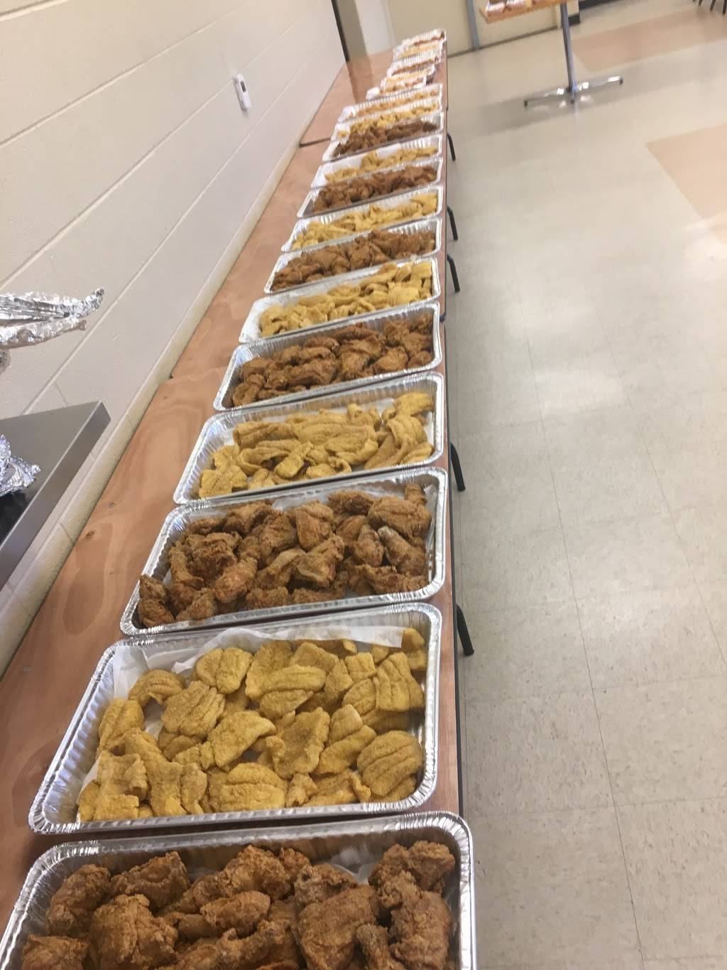 Captain Hooks Fish & Chicken | restaurant | 15914 Kedzie Ave, Markham, IL 60428, USA | 7087133313 OR +1 708-713-3313