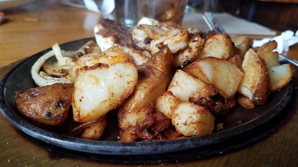 Applebees Grill + Bar | restaurant | 1040 N Kinzie Ave, Bradley, IL 60915, USA | 8159360571 OR +1 815-936-0571