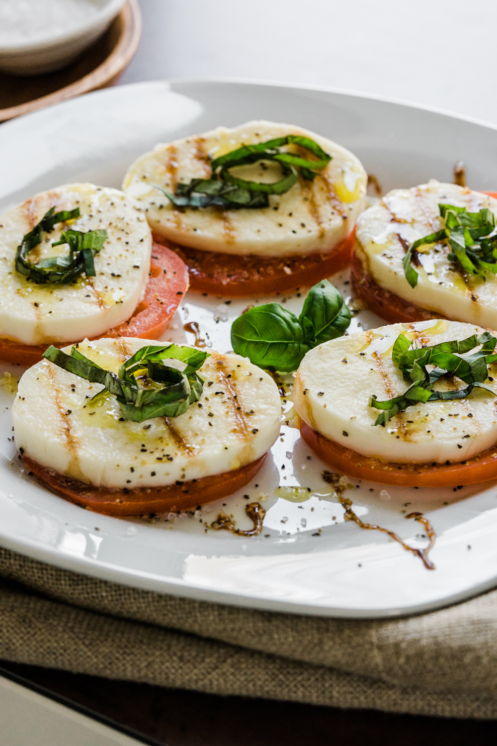 The Daily | restaurant | 5751 Smith Rd, Brook Park, OH 44142, USA | 2165052527 OR +1 216-505-2527