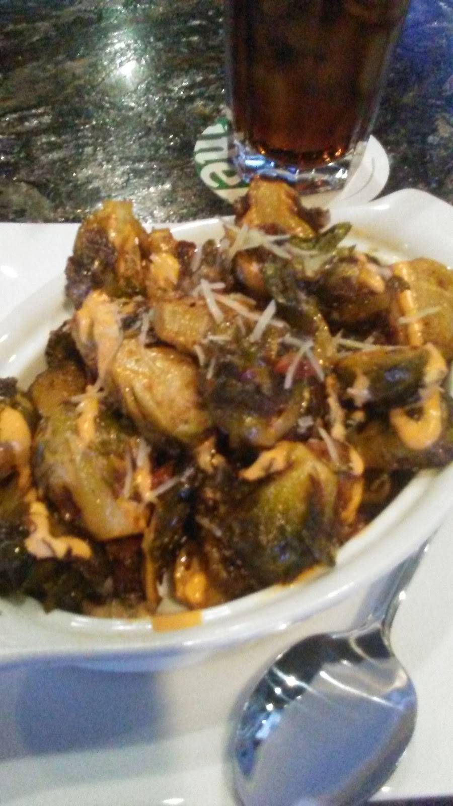 Rounders Volunteer | restaurant | 3480 Volunteer Blvd, Henderson, NV 89044, USA | 7256960225 OR +1 725-696-0225