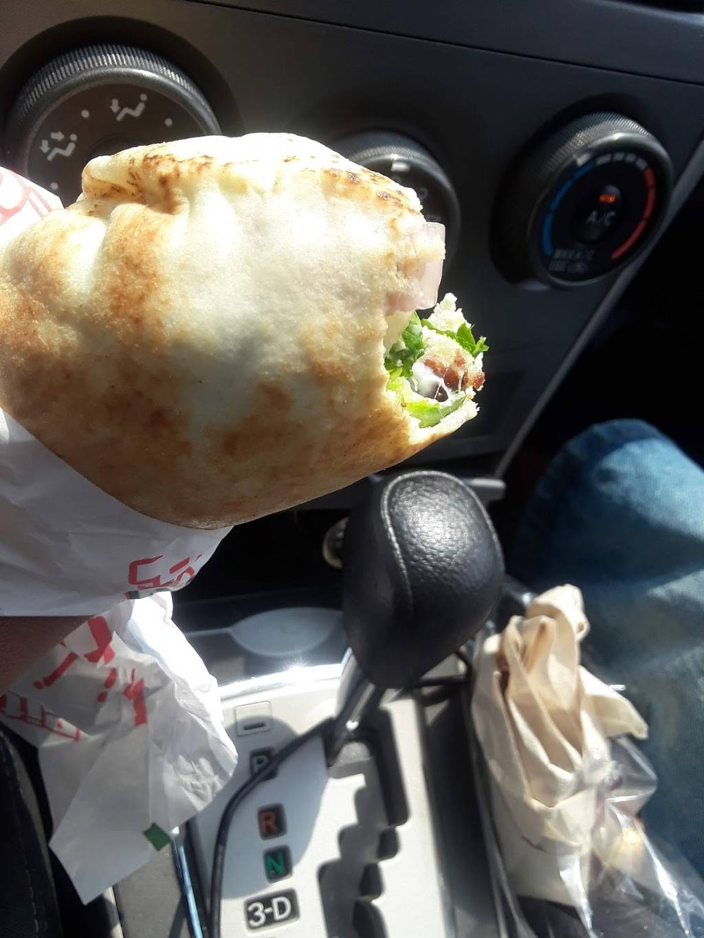 Pita Pit - Temporarily Closed | restaurant | 6929 N Willow Ave, Fresno, CA 93720, USA | 5592986777 OR +1 559-298-6777