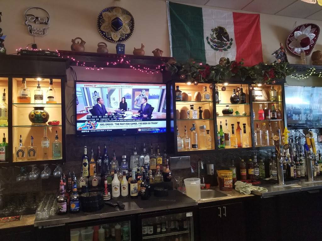 El Mundo De Las Delicias | restaurant | 20 N Sycamore St, Petersburg, VA 23803, USA | 8048359624 OR +1 804-835-9624