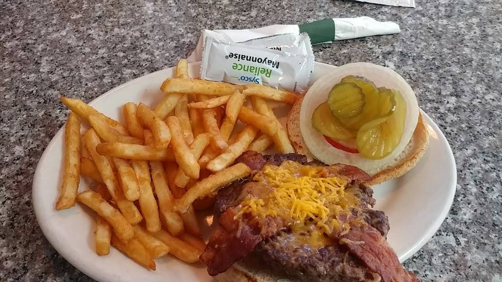 Mama Sallys | restaurant | 2010 SE US Hwy 19, Crystal River, FL 34429, USA | 3527943028 OR +1 352-794-3028