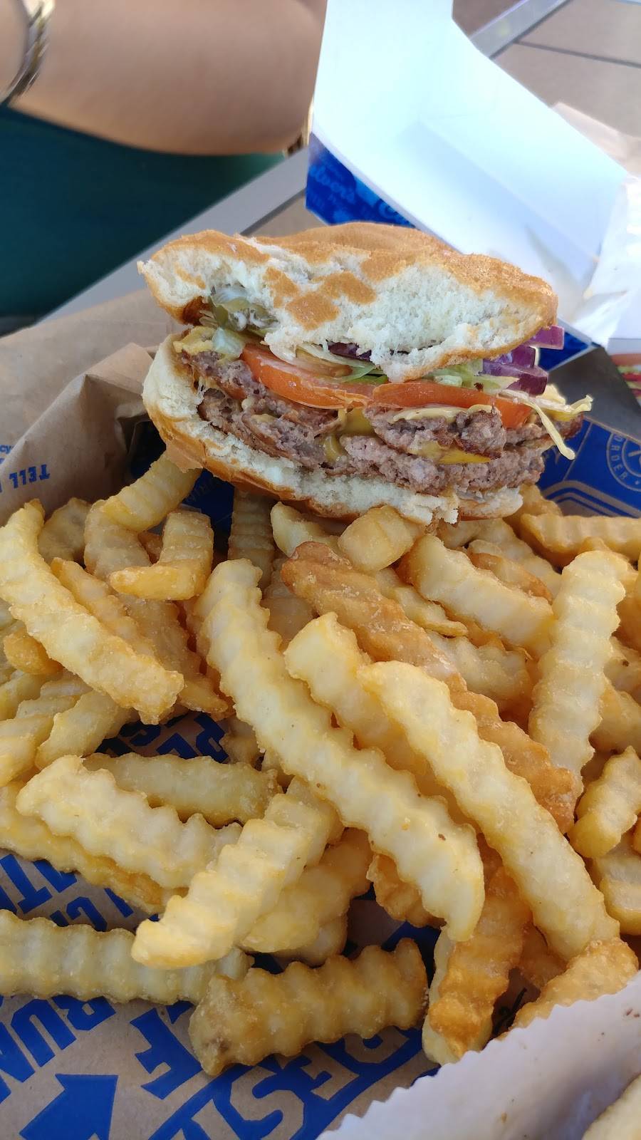 Culvers | restaurant | 290 Indian Lake Blvd, Hendersonville, TN 37075, USA | 6152658603 OR +1 615-265-8603