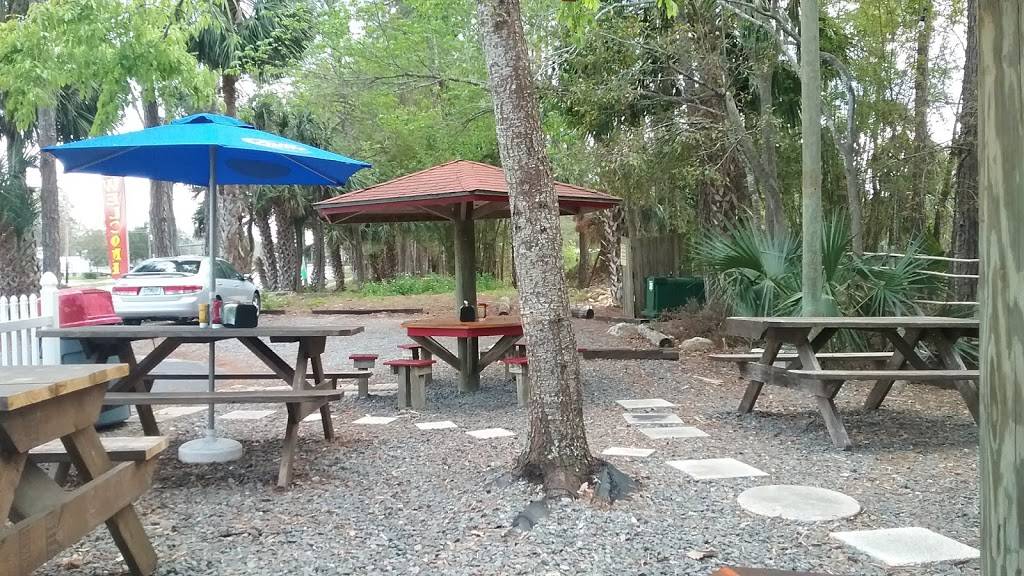 Hot Diggity Dogs | restaurant | 1001 S State St, Bunnell, FL 32110, USA | 3864370990 OR +1 386-437-0990