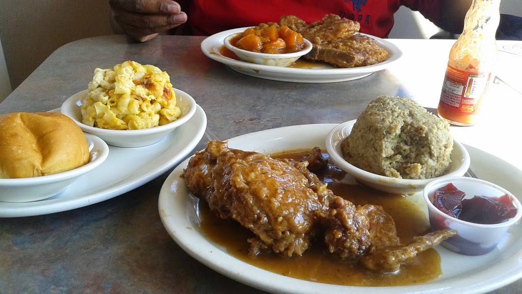 DeAngelos Soulfood, Deli & More | restaurant | 17425 Telegraph Rd, Detroit, MI 48219, USA | 3135357157 OR +1 313-535-7157