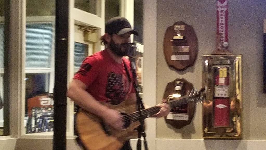 Kahite Pub & Grill | restaurant | 400 Kahite Trail, Vonore, TN 37885, USA | 4238842159 OR +1 423-884-2159