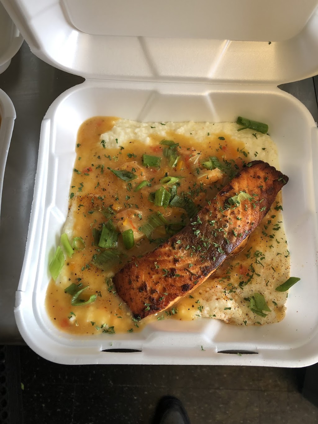 Eleven19 kitchen & cocktails | restaurant | 1119 10th St, North Chicago, IL 60064, USA | 8476724265 OR +1 847-672-4265