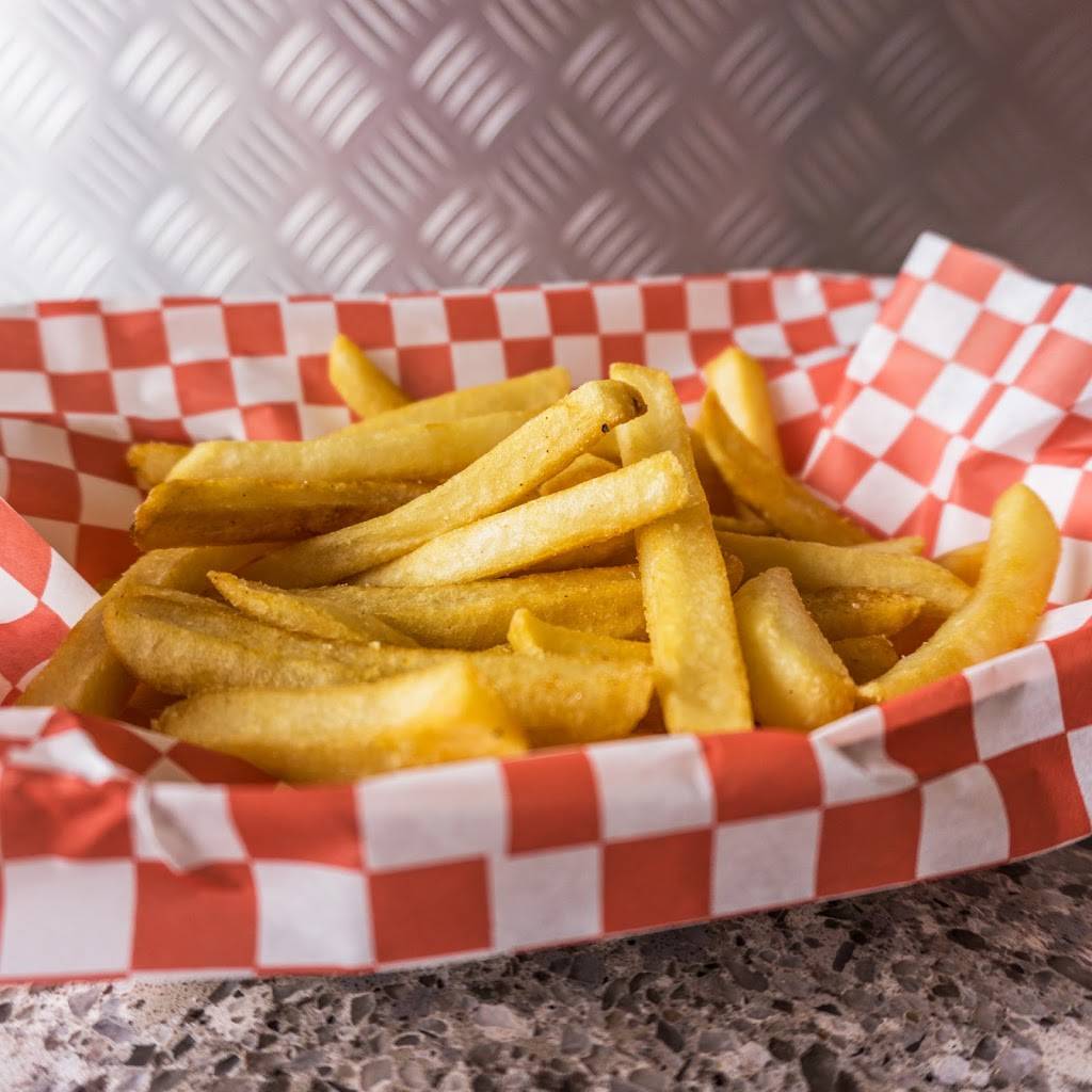 Mugsy Dogs | restaurant | 3160 E Queen Creek Rd #101, Gilbert, AZ 85297, USA | 4807196088 OR +1 480-719-6088