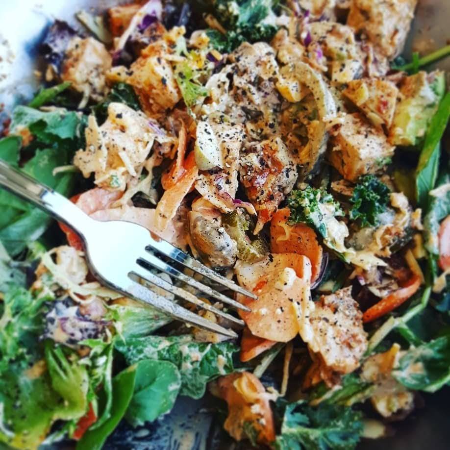 Salata | restaurant | 700 E Sonterra Blvd #1107, San Antonio, TX 78258, USA | 2102720424 OR +1 210-272-0424