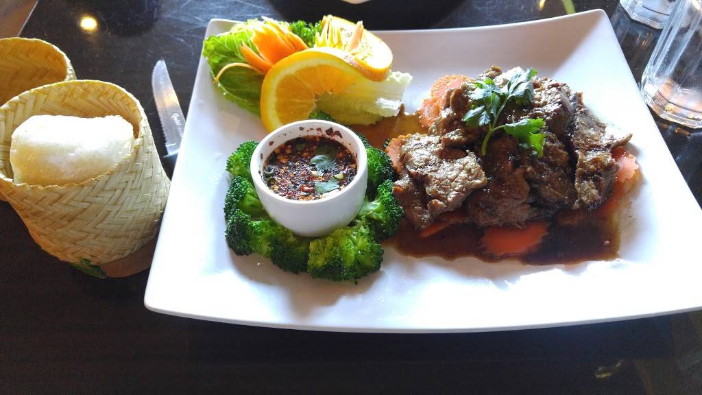 Bangkok Boulevard | restaurant | 3000 Whitney Ave, Hamden, CT 06518, USA | 2032889998 OR +1 203-288-9998