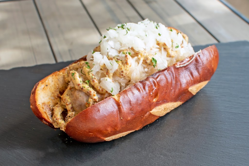 Eugenes Sausage Express | restaurant | 14140 Parke Long Ct A-C, Chantilly, VA 20151, USA | 7035589665 OR +1 703-558-9665