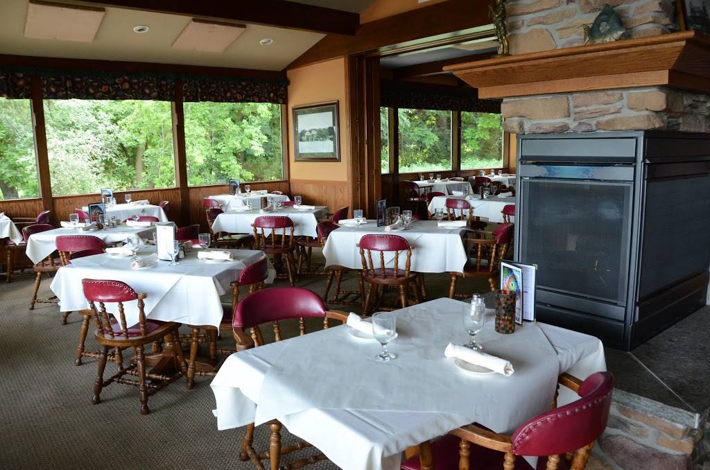 Muellers Linden Inn | restaurant | 4919 Wisconsin #144, Hartford, WI 53027, USA | 2622971660 OR +1 262-297-1660