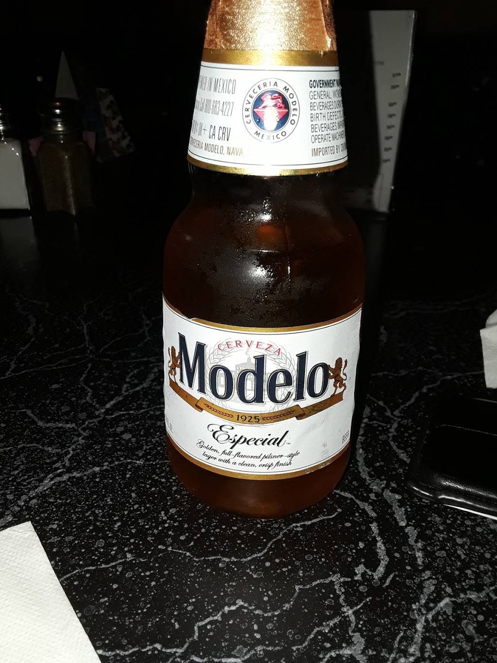 Garfs Sports Lounge | restaurant | 3046 Bristol St, Costa Mesa, CA 92626, USA | 7144354070 OR +1 714-435-4070