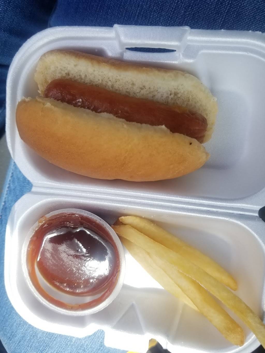 Krystal | meal takeaway | 401 Cartwright St, Goodlettsville, TN 37072, USA | 6158594946 OR +1 615-859-4946