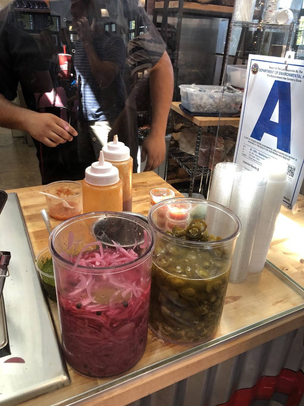 The Pigs Gig BBQ | restaurant | 2820 Historic Decatur Rd, San Diego, CA 92106, USA | 6192412431 OR +1 619-241-2431