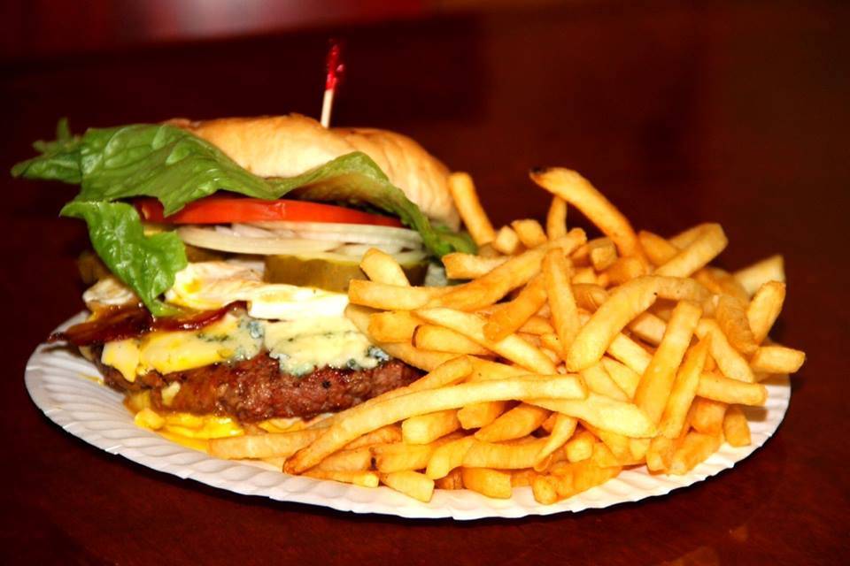 Edgartown Pizza | meal delivery | 224 Edgartown Rd, Edgartown, MA 02539, USA | 5086277770 OR +1 508-627-7770