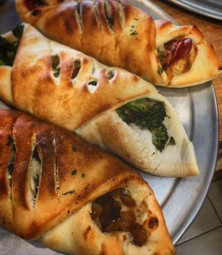 Pino’s Pizzeria & Family Restaurant | restaurant | 51 Burnett Blvd, Poughkeepsie, NY 12603, USA | 8453459913 OR +1 845-345-9913