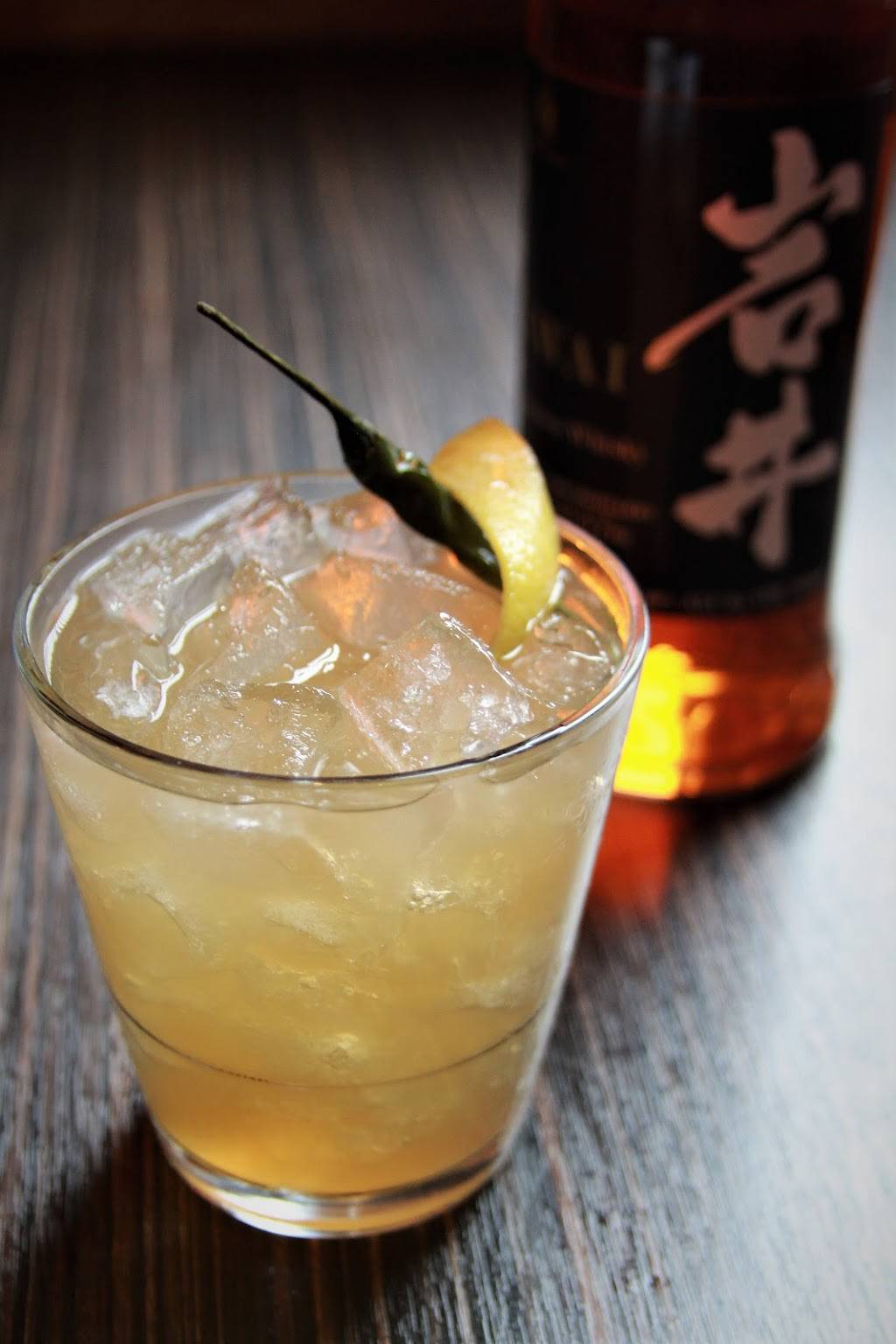 Ling & Louies Asian Bar and Grill | restaurant | Gate A13, Terminal A, 2040 S International Pkwy, Dallas, TX 75261, USA | 9729737325 OR +1 972-973-7325