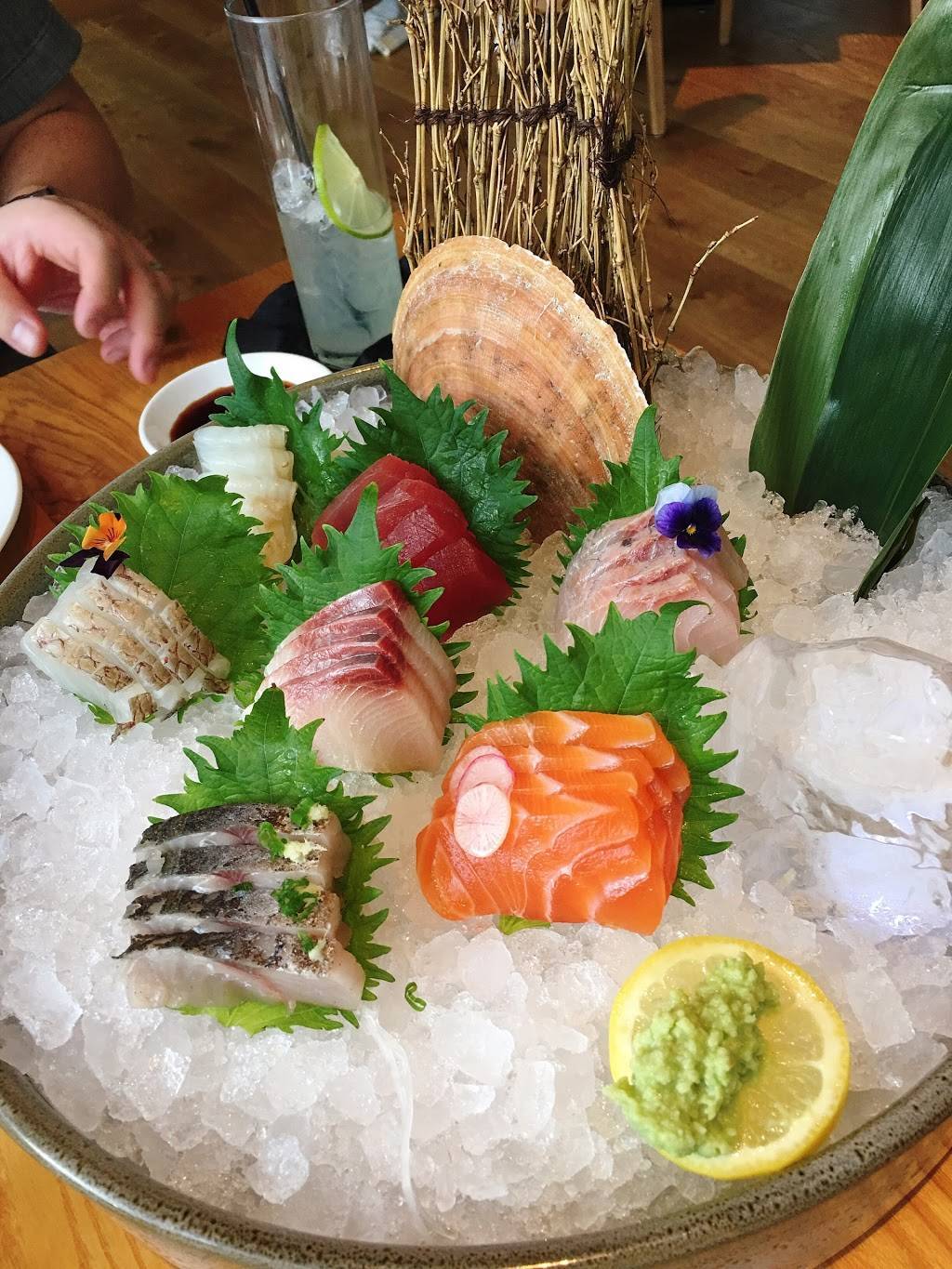 Roka Akor | restaurant | 2929 Weslayan St Suite 100 Suite 100, Houston, TX 77027, USA | 7136221777 OR +1 713-622-1777