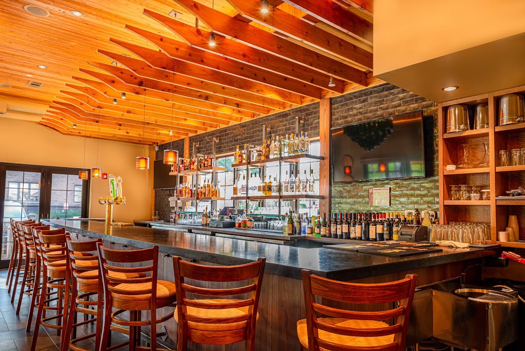 Coppolillos Italiano | restaurant | 160 E Cook Ave, Libertyville, IL 60048, USA | 8477734234 OR +1 847-773-4234