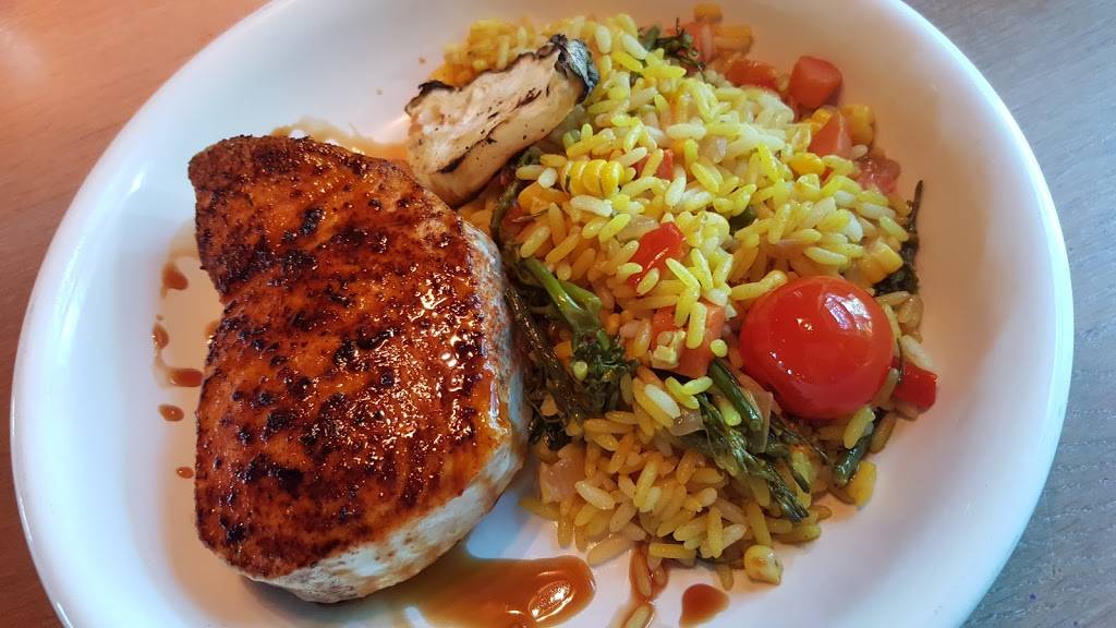 Fish camp | restaurant | 11 Simmons Rd, Hilton Head Island, SC 29926, USA | 8438422267 OR +1 843-842-2267