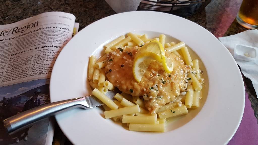 Suffield Pizza and Family Restaurant | restaurant | 68 Bridge St, Suffield, CT 06078, USA | 8606687774 OR +1 860-668-7774