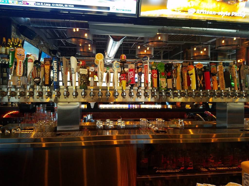 Bulldog Ale House | restaurant | 1480 Golf Rd, Rolling Meadows, IL 60008, USA | 8474271333 OR +1 847-427-1333
