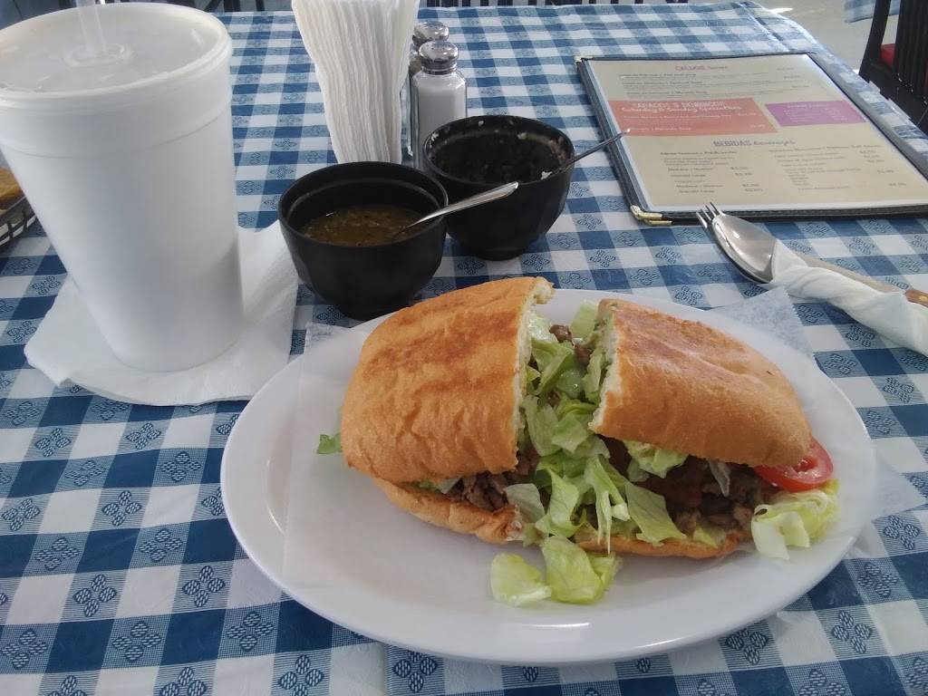 La Poblanita Mexican Restaurant | restaurant | 2322 S 20th St, Omaha, NE 68108, USA | 4026863000 OR +1 402-686-3000