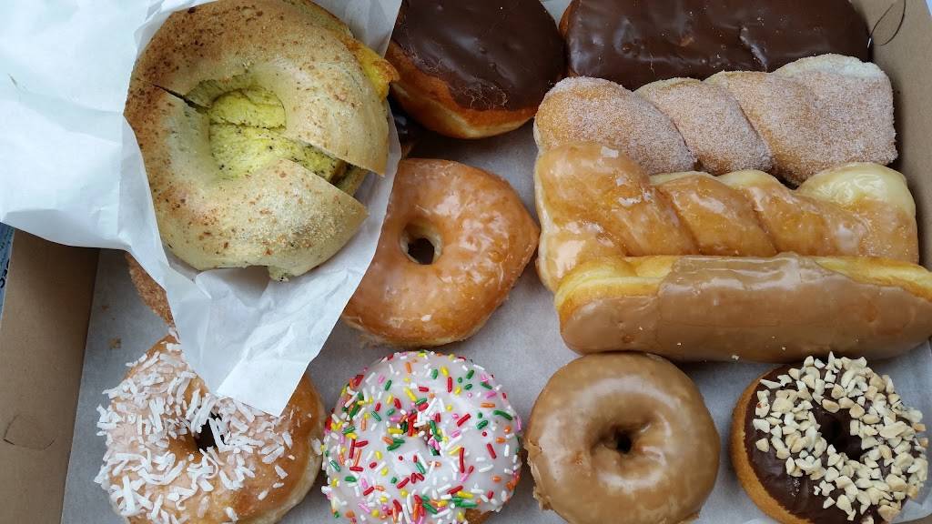Mags Donut & Bagel | bakery | 16525 Von Karman Ave B, Irvine, CA 92606, USA | 9499320699 OR +1 949-932-0699
