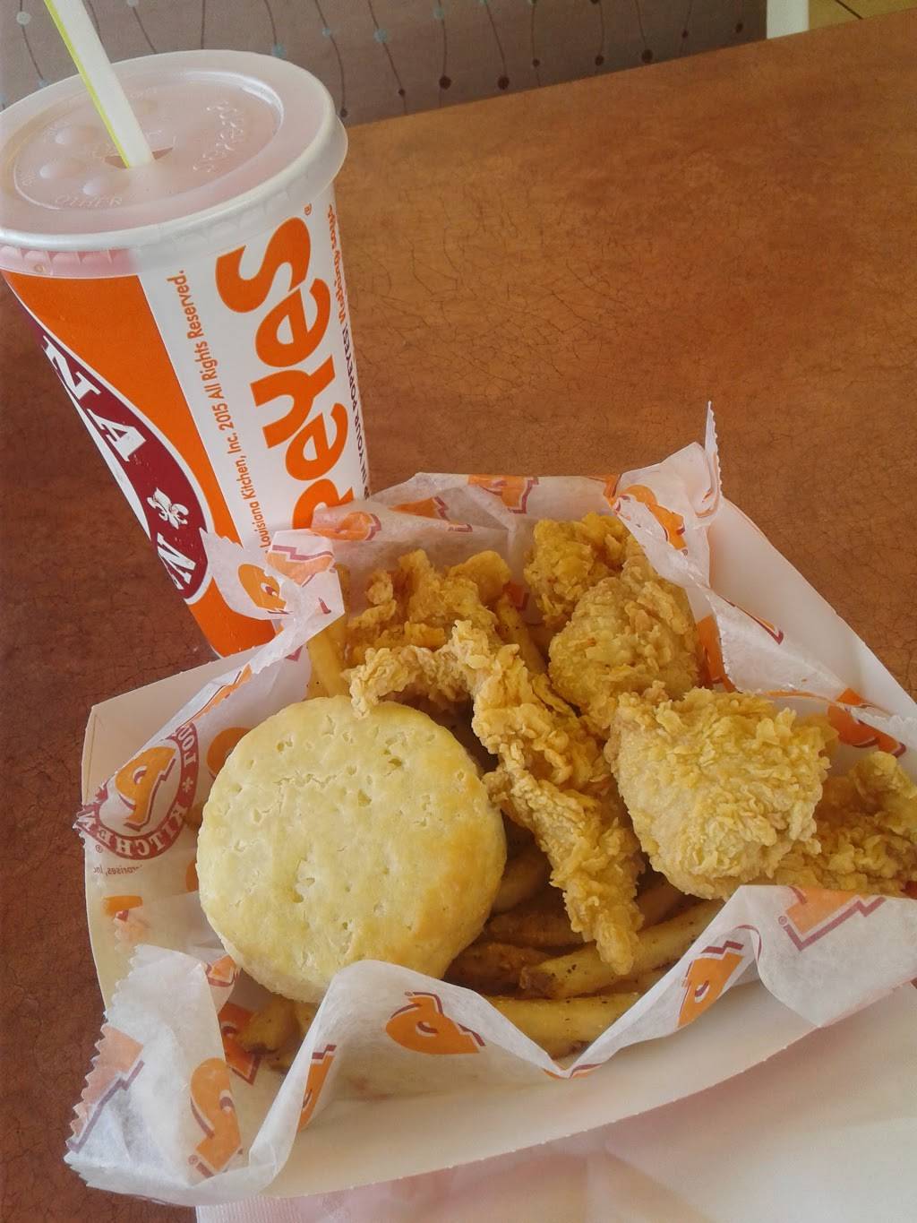 Popeyes Louisiana Kitchen | restaurant | 1810 Crain Hwy S, Glen Burnie, MD 21061, USA | 4105905900 OR +1 410-590-5900