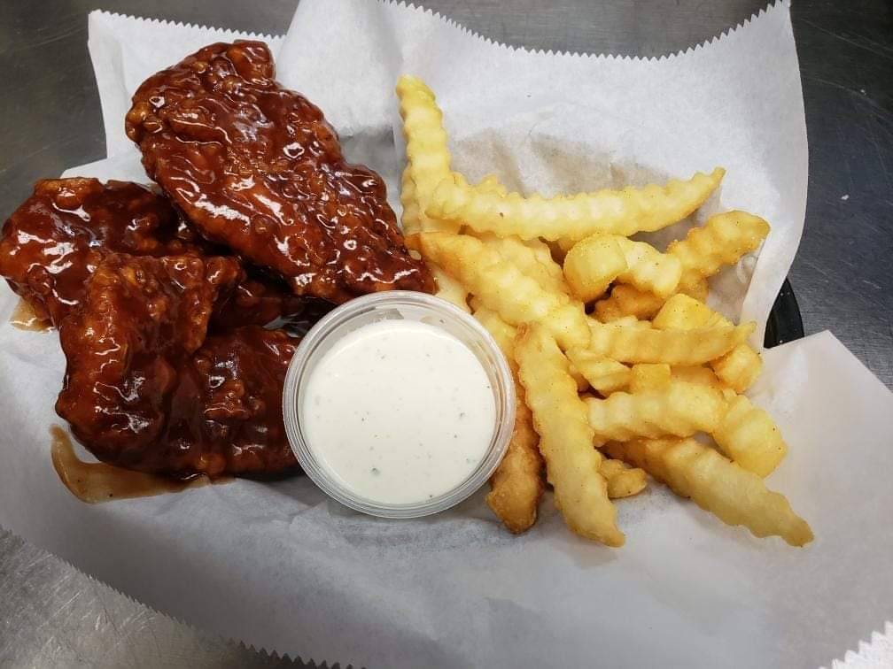 Mountain Top Bar & Grill | restaurant | 2475 Westel Rd, Rockwood, TN 37854, USA | 8653542140135 OR +1 865-354-2140 ext. 135