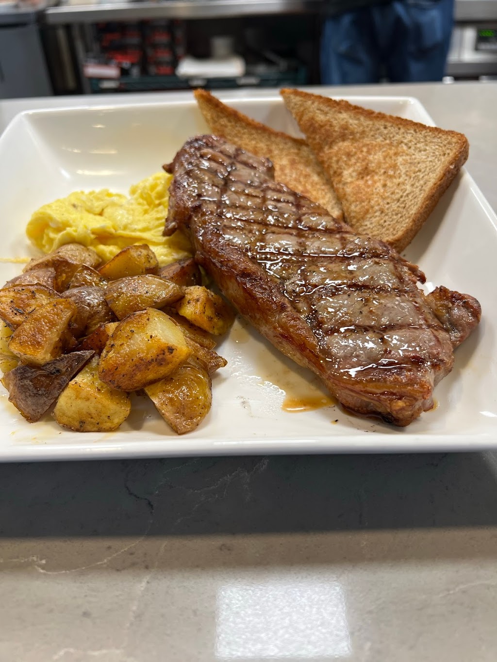 La Pesca Blue | restaurant | 15529 Union Ave, Los Gatos, CA 95032, USA | 4089636111 OR +1 408-963-6111