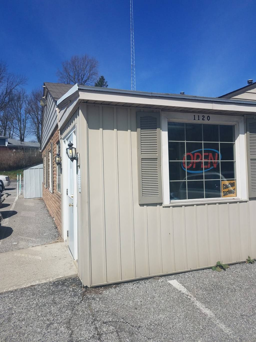 V & M Restaurant Mansfield Ohio | restaurant | 1120 Lexington Ave, Mansfield, OH 44907, USA | 4197561609 OR +1 419-756-1609