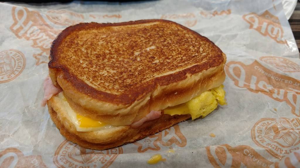 Hardees | restaurant | 3252 Holland Road, Virginia Beach, VA 23453, USA | 7573680302 OR +1 757-368-0302