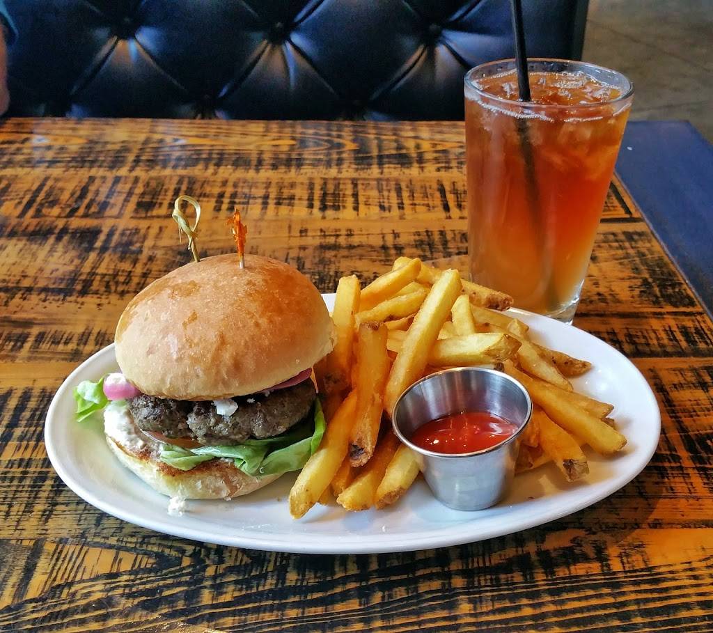 Stillwaters Tavern | restaurant | 224 Beach Dr NE, St. Petersburg, FL 33701, USA | 7273501019 OR +1 727-350-1019